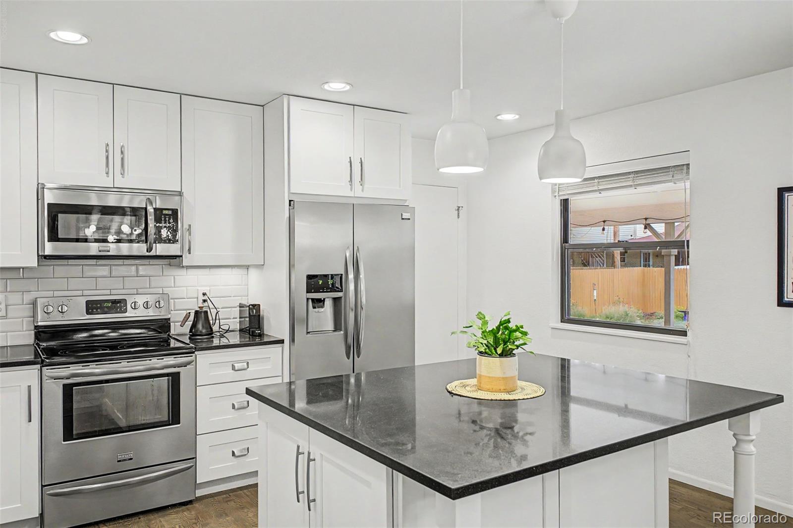 MLS Image #15 for 2105  lewis street,denver, Colorado