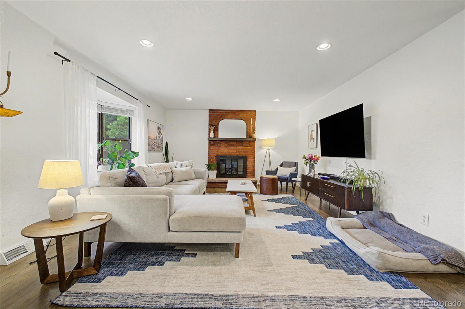 MLS Image #3 for 2105  lewis street,denver, Colorado