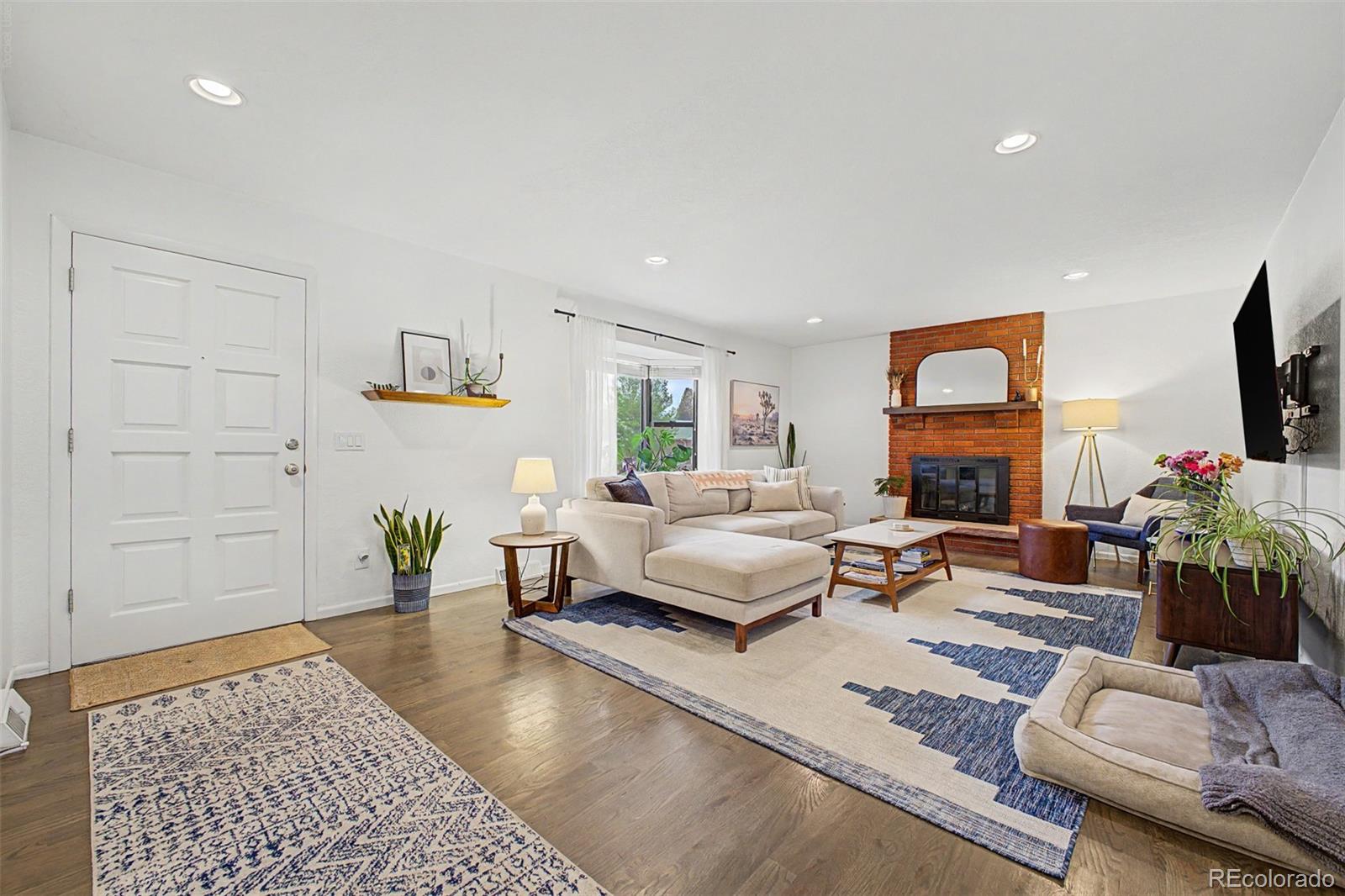 MLS Image #4 for 2105  lewis street,denver, Colorado