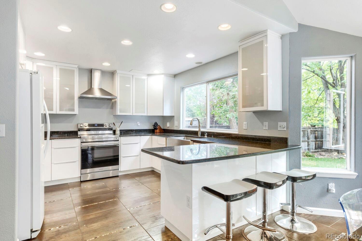 MLS Image #7 for 7324 s robb street,littleton, Colorado