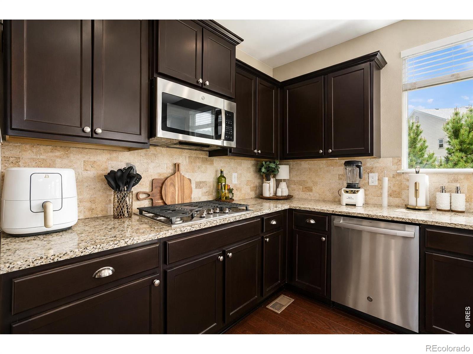 MLS Image #4 for 2163  longfin drive,windsor, Colorado