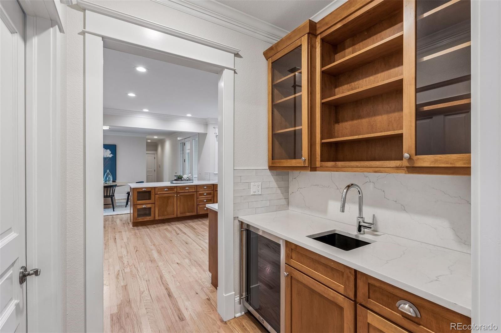 MLS Image #12 for 2370 s columbine street,denver, Colorado