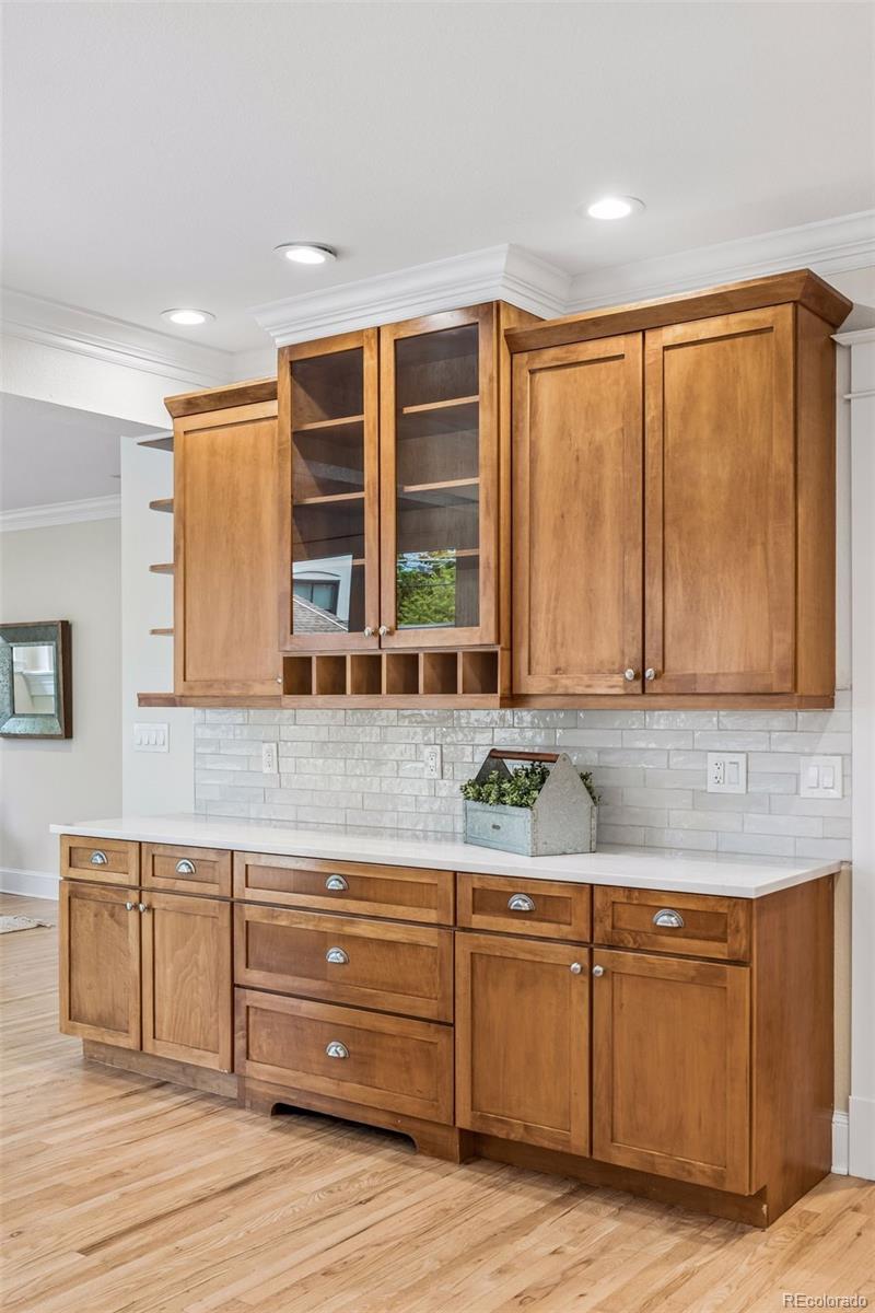 MLS Image #24 for 2370 s columbine street,denver, Colorado
