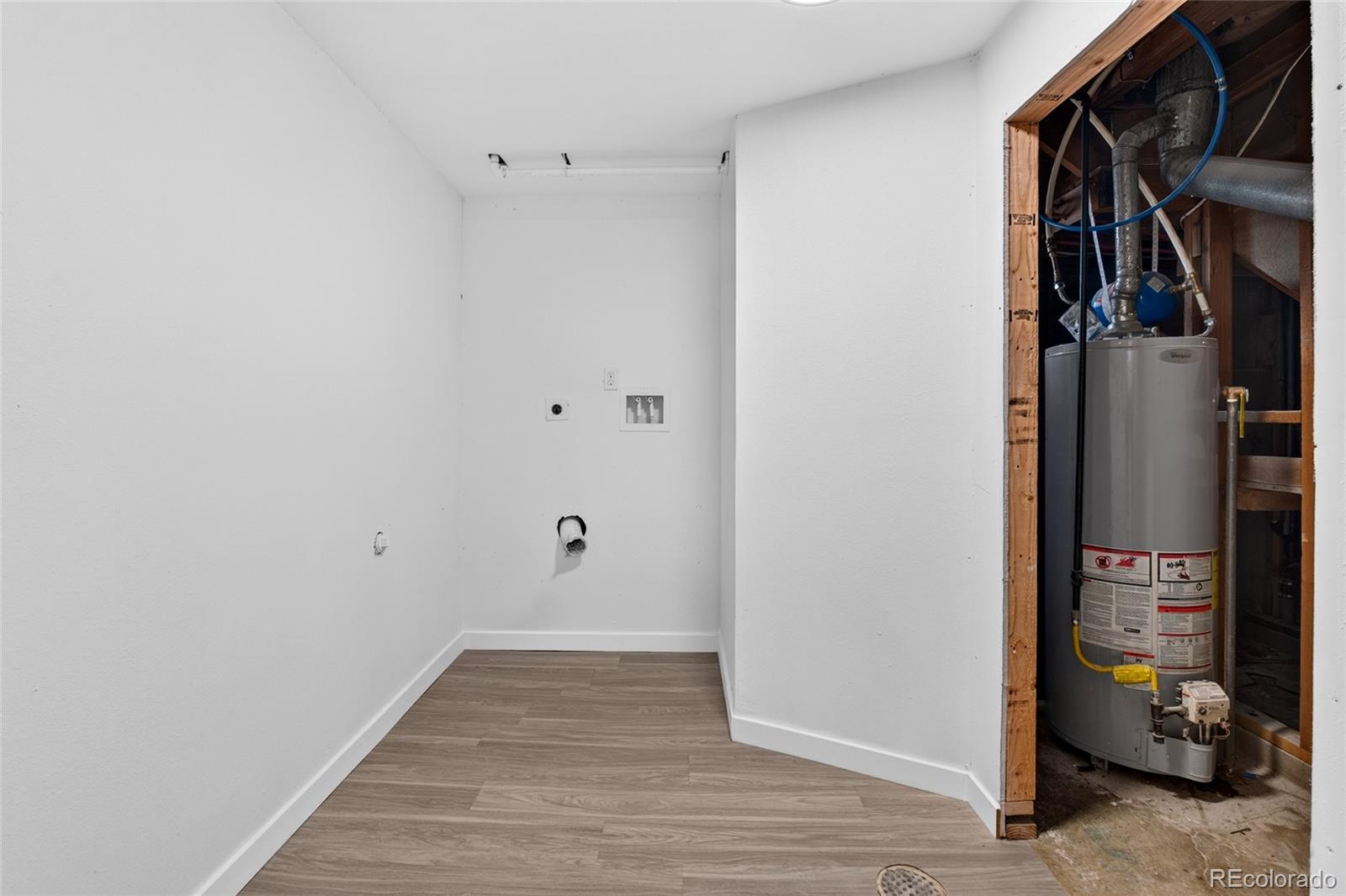 MLS Image #18 for 1343  lipan drive,denver, Colorado