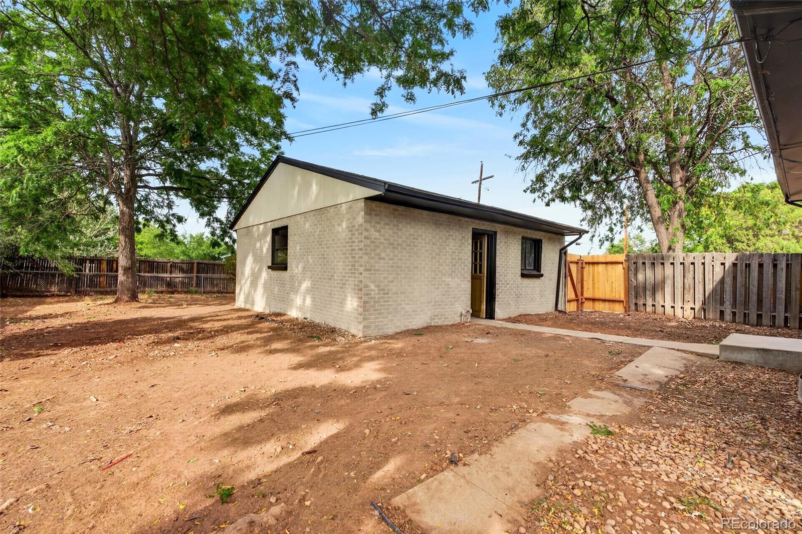 MLS Image #22 for 1343  lipan drive,denver, Colorado