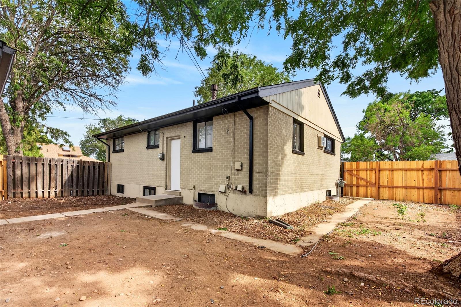 MLS Image #23 for 1343  lipan drive,denver, Colorado