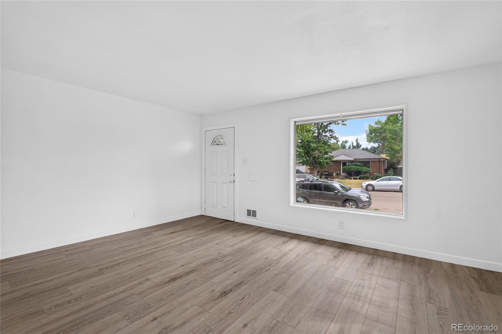 MLS Image #7 for 1343  lipan drive,denver, Colorado