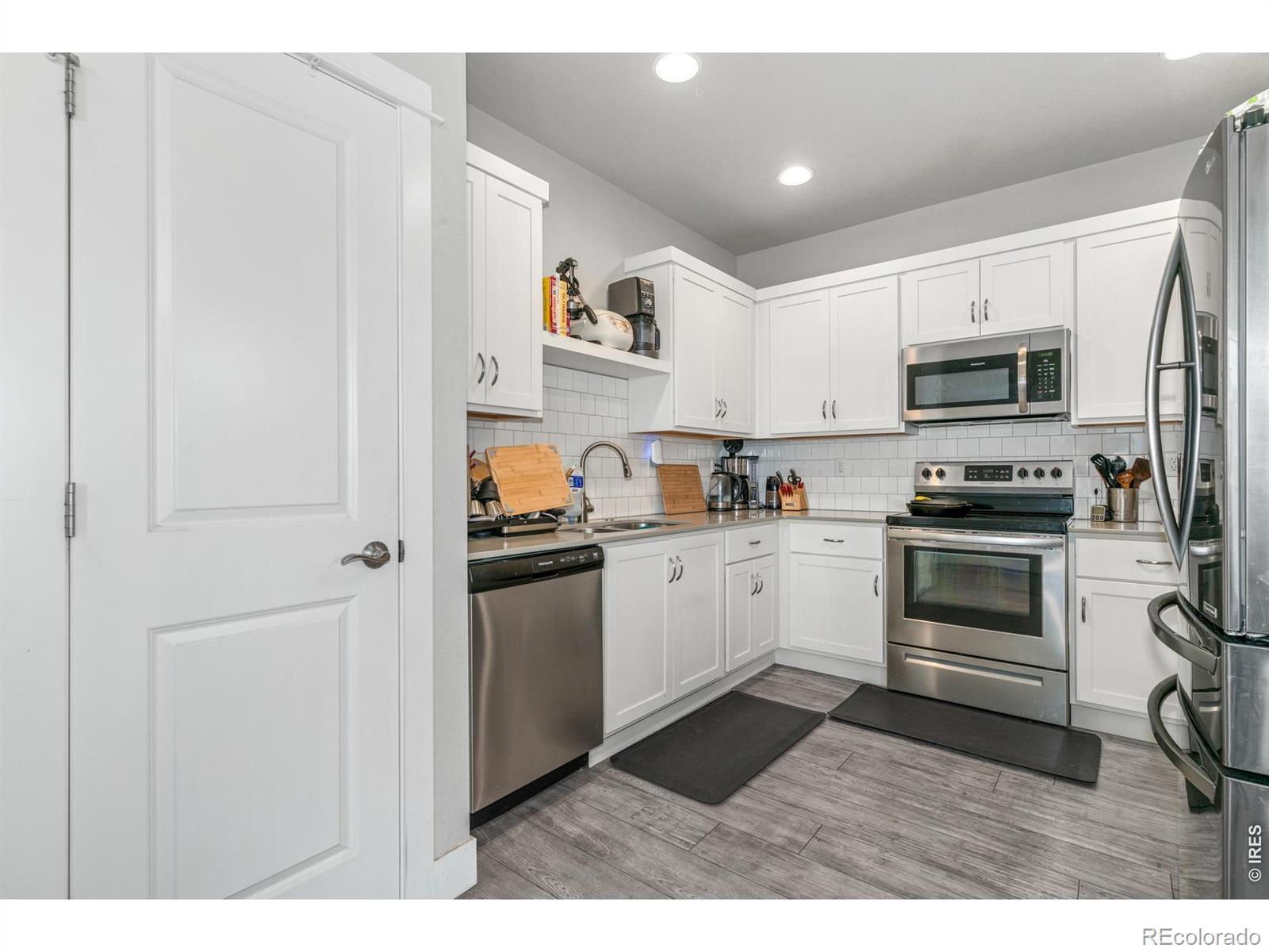 MLS Image #4 for 4165  crittenton lane,wellington, Colorado