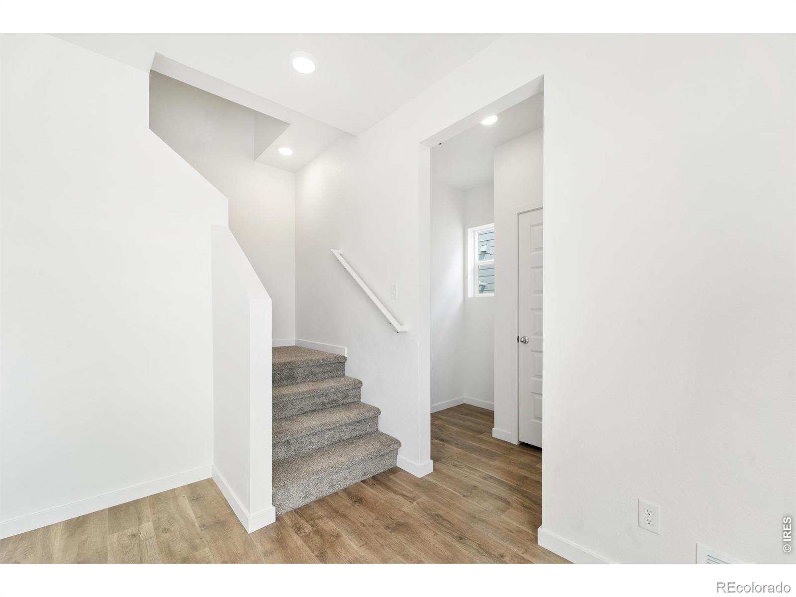 MLS Image #11 for 1944  sorghum way,johnstown, Colorado