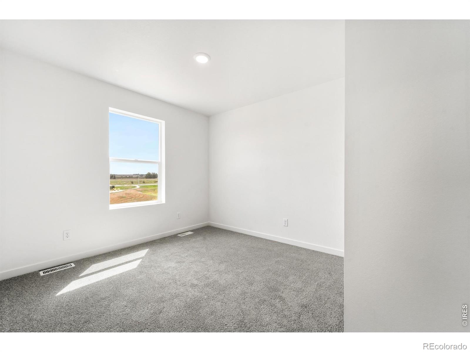 MLS Image #15 for 1944  sorghum way,johnstown, Colorado