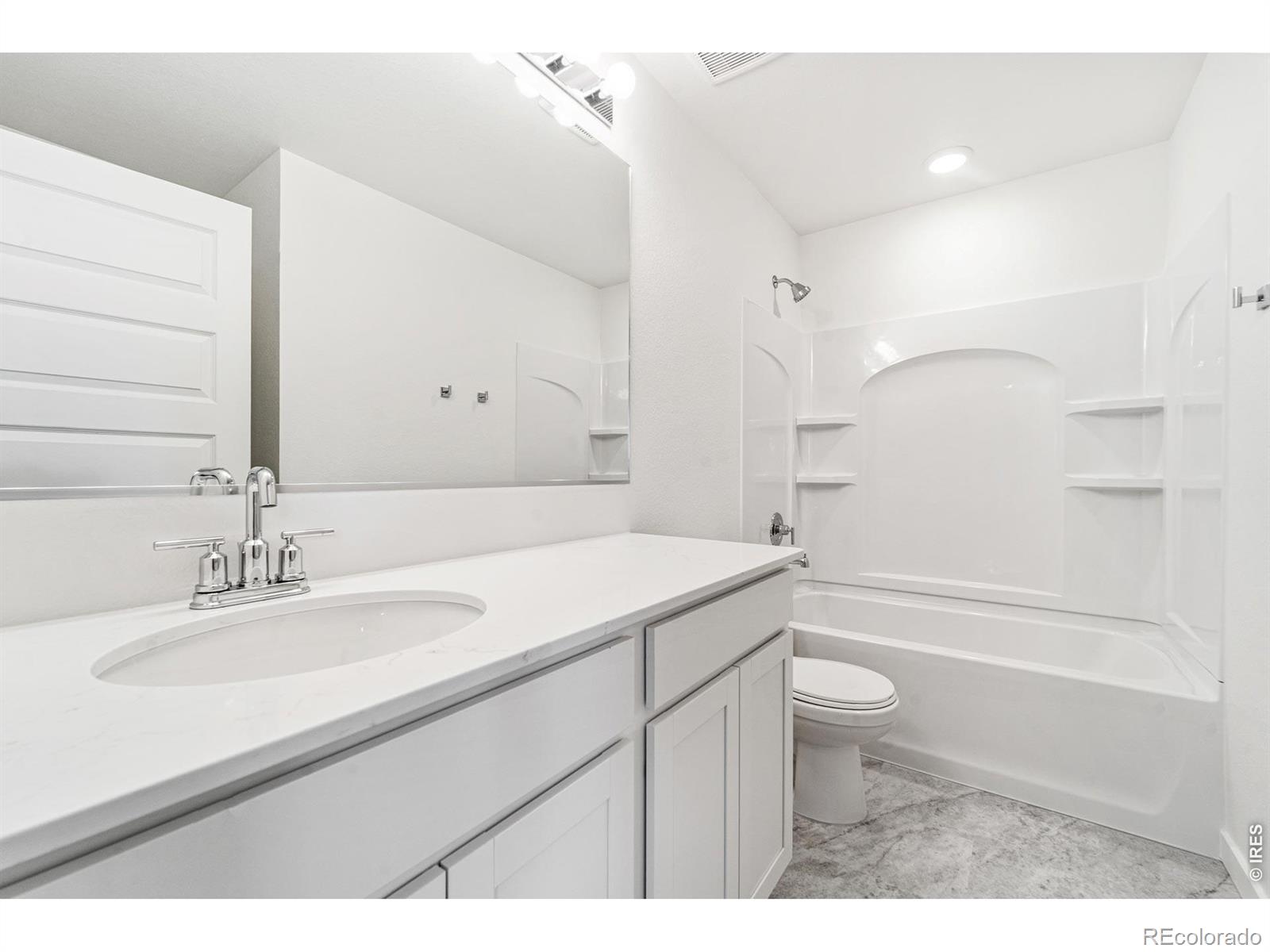 MLS Image #20 for 1944  sorghum way,johnstown, Colorado