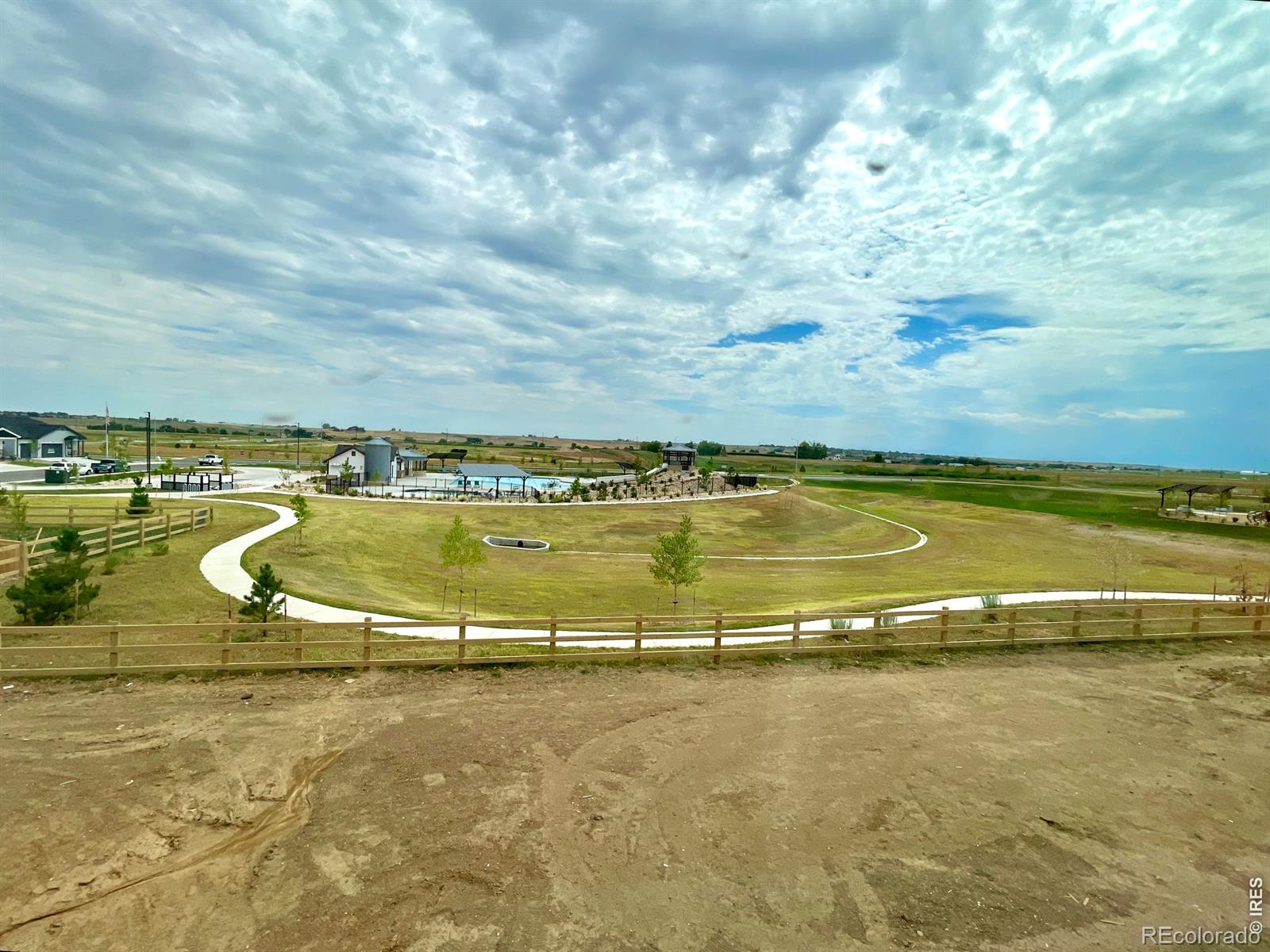MLS Image #34 for 1944  sorghum way,johnstown, Colorado