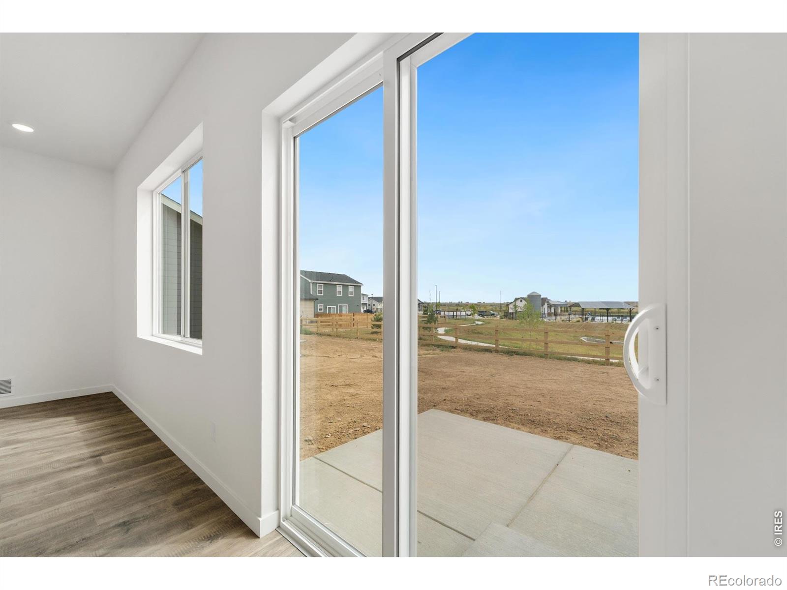 MLS Image #9 for 1944  sorghum way,johnstown, Colorado