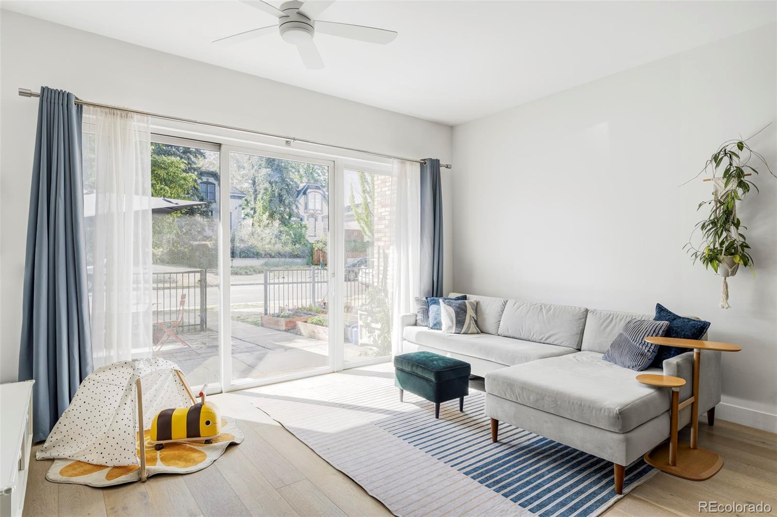 MLS Image #3 for 2525  arapahoe street,denver, Colorado