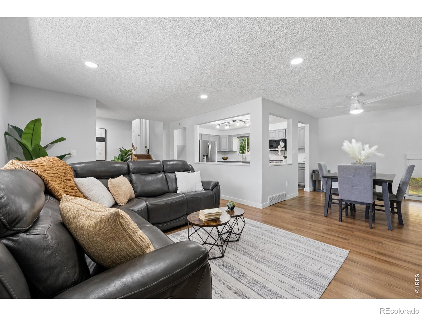 MLS Image #5 for 8601 e layton avenue,denver, Colorado