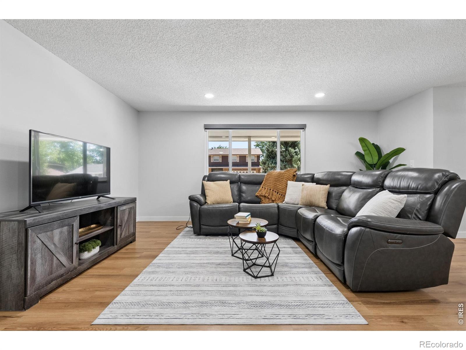 MLS Image #6 for 8601 e layton avenue,denver, Colorado
