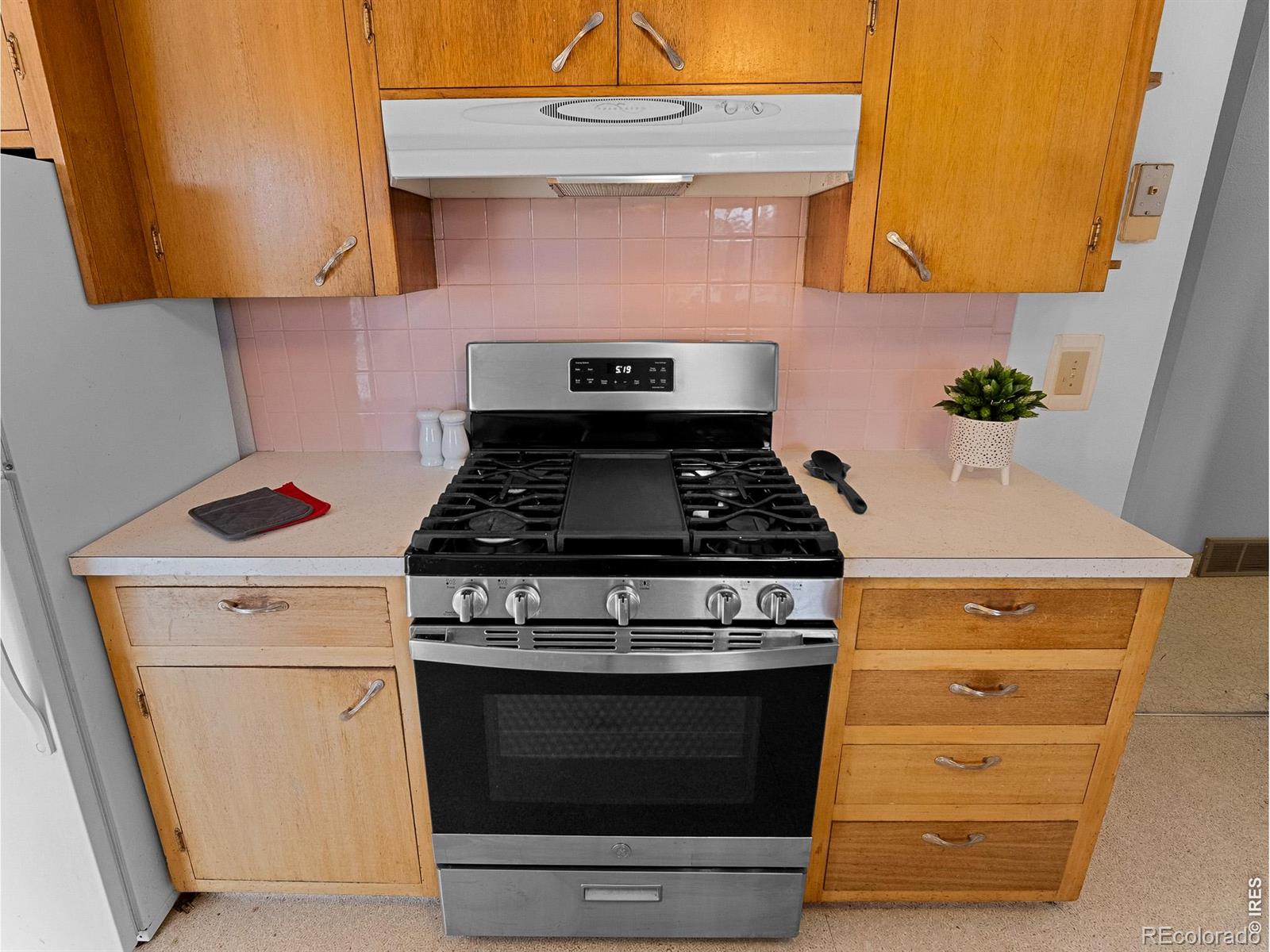 MLS Image #10 for 3620 w 1st street,loveland, Colorado