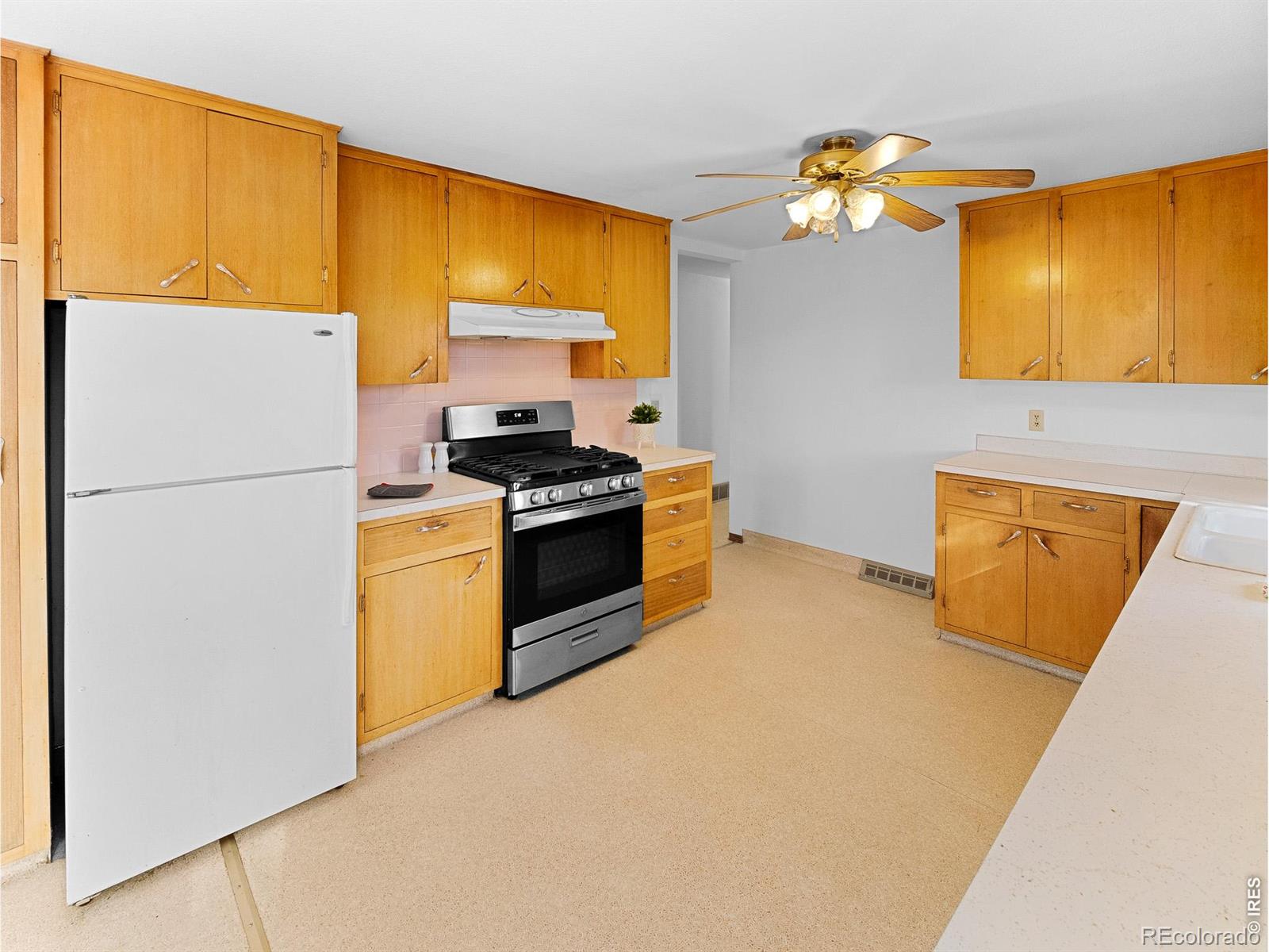 MLS Image #8 for 3620 w 1st street,loveland, Colorado