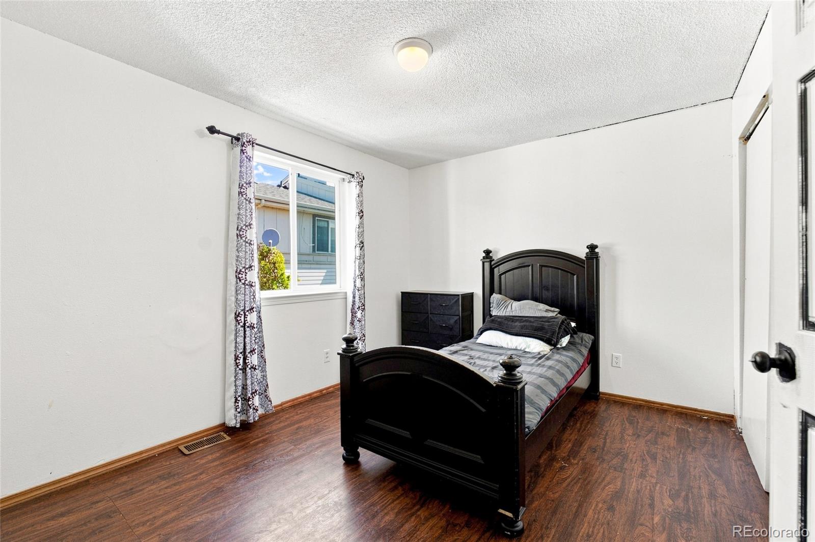 MLS Image #9 for 17645 e loyola drive,aurora, Colorado
