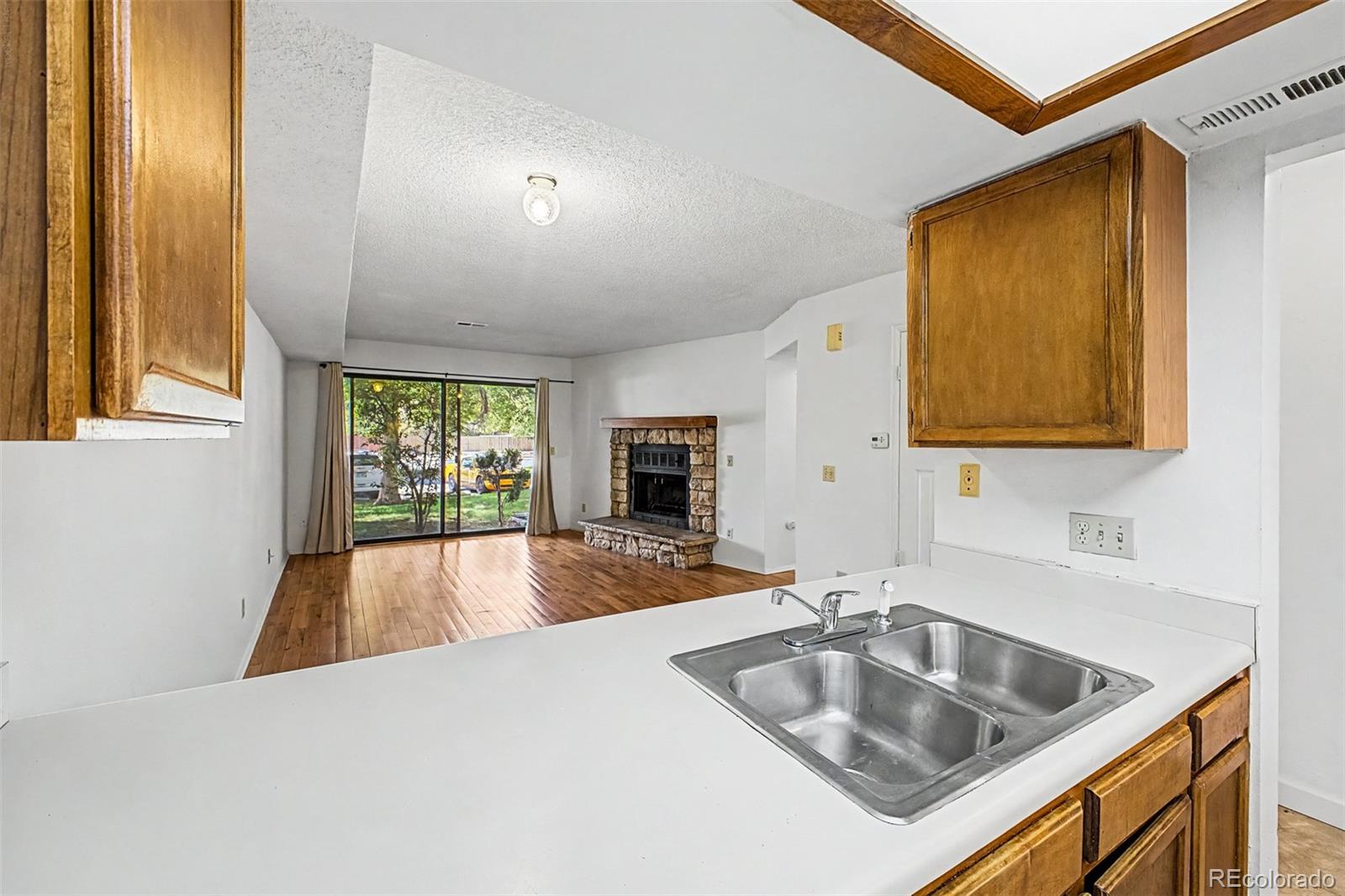 MLS Image #6 for 16255 e alaska place,aurora, Colorado