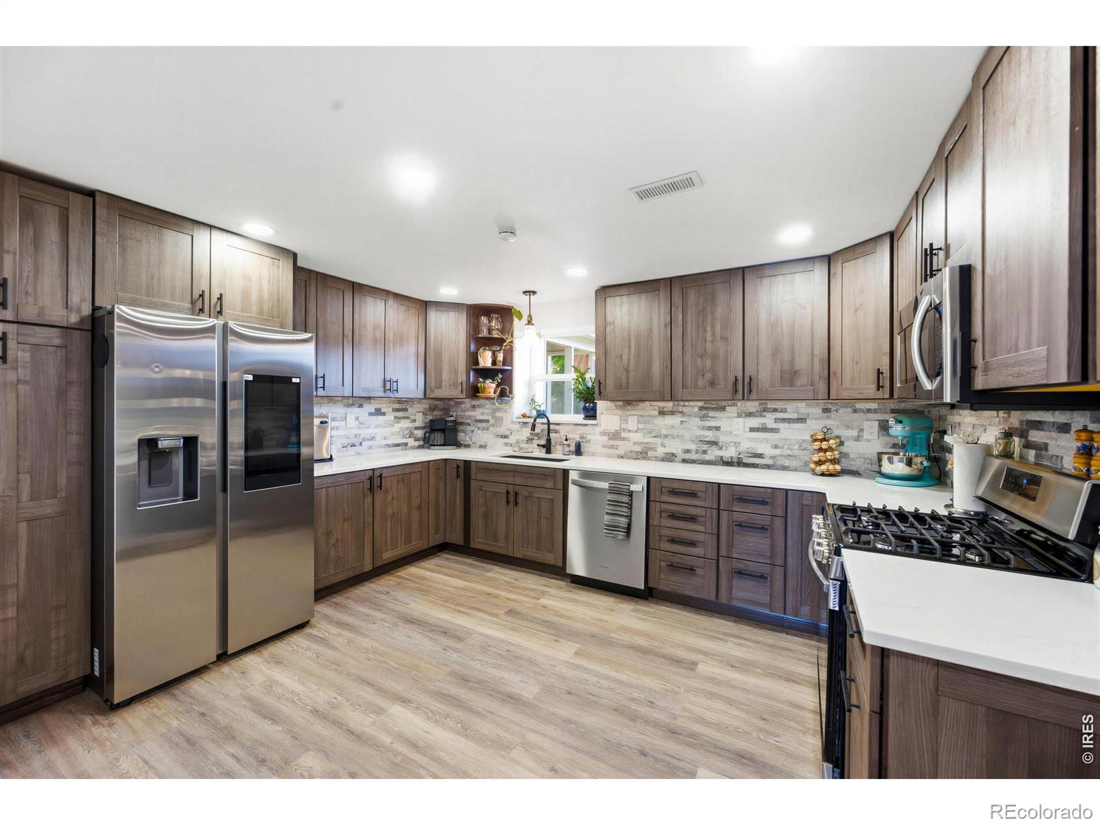 MLS Image #6 for 302  ash court,evans, Colorado