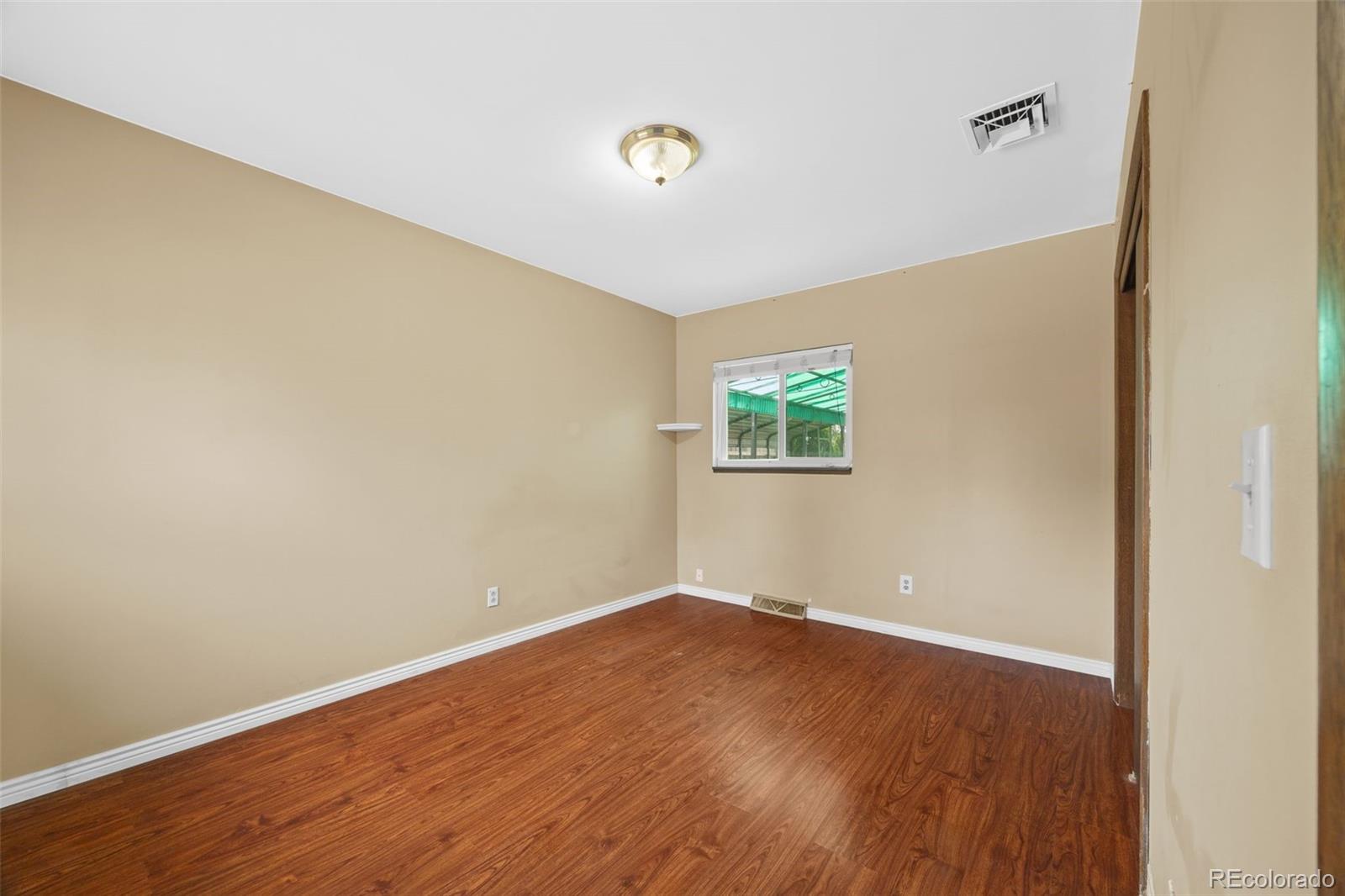 MLS Image #10 for 151 s eliot street,denver, Colorado