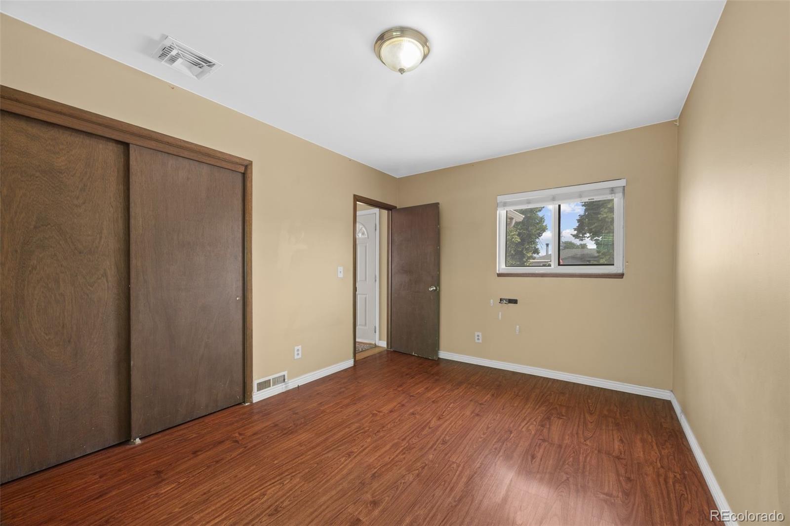 MLS Image #11 for 151 s eliot street,denver, Colorado