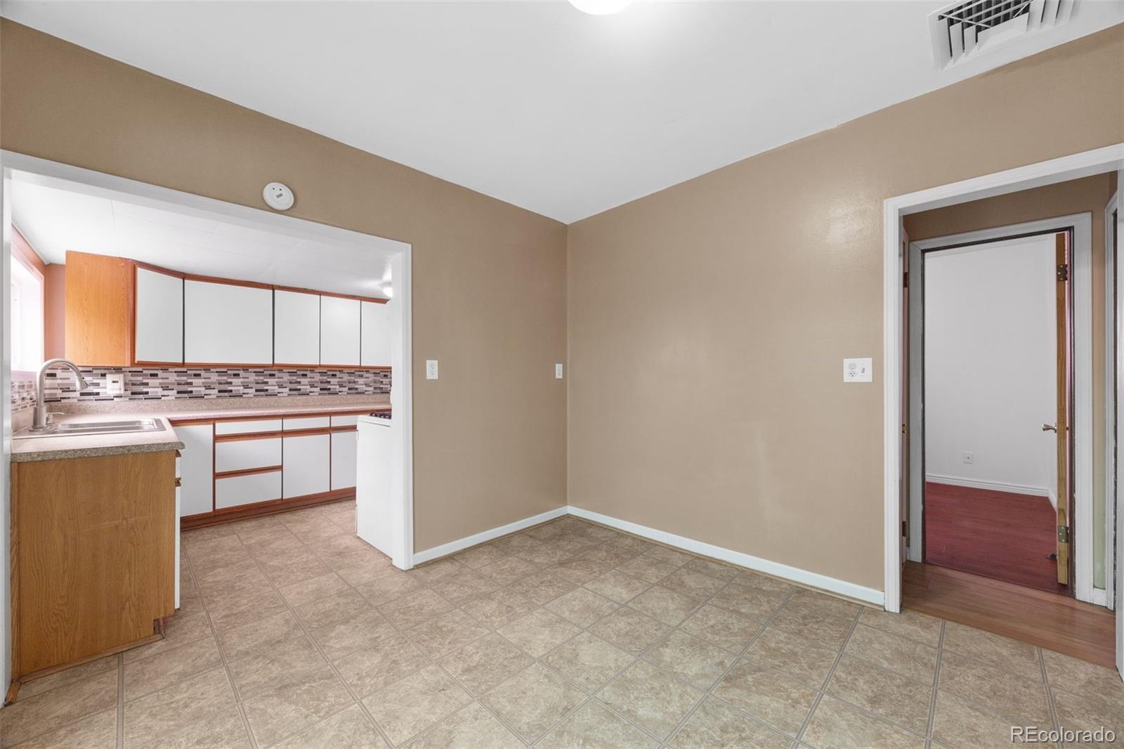 MLS Image #18 for 151 s eliot street,denver, Colorado