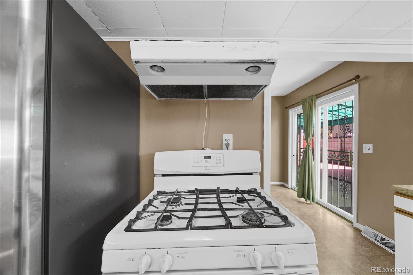MLS Image #24 for 151 s eliot street,denver, Colorado