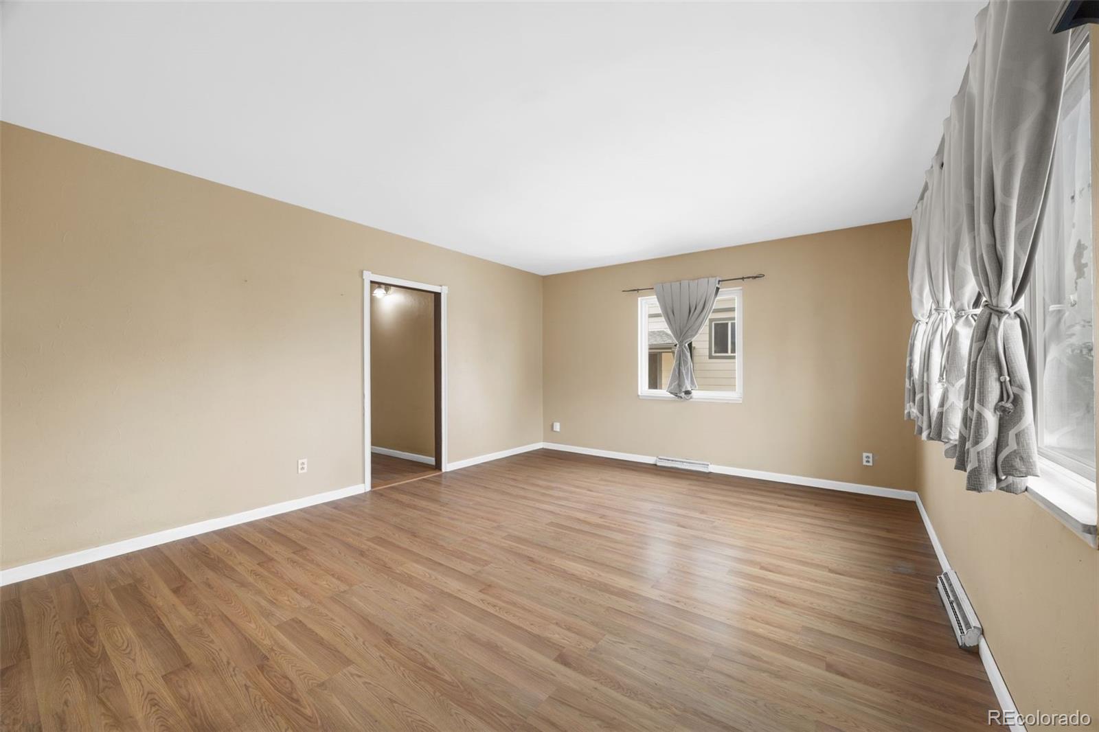 MLS Image #5 for 151 s eliot street,denver, Colorado
