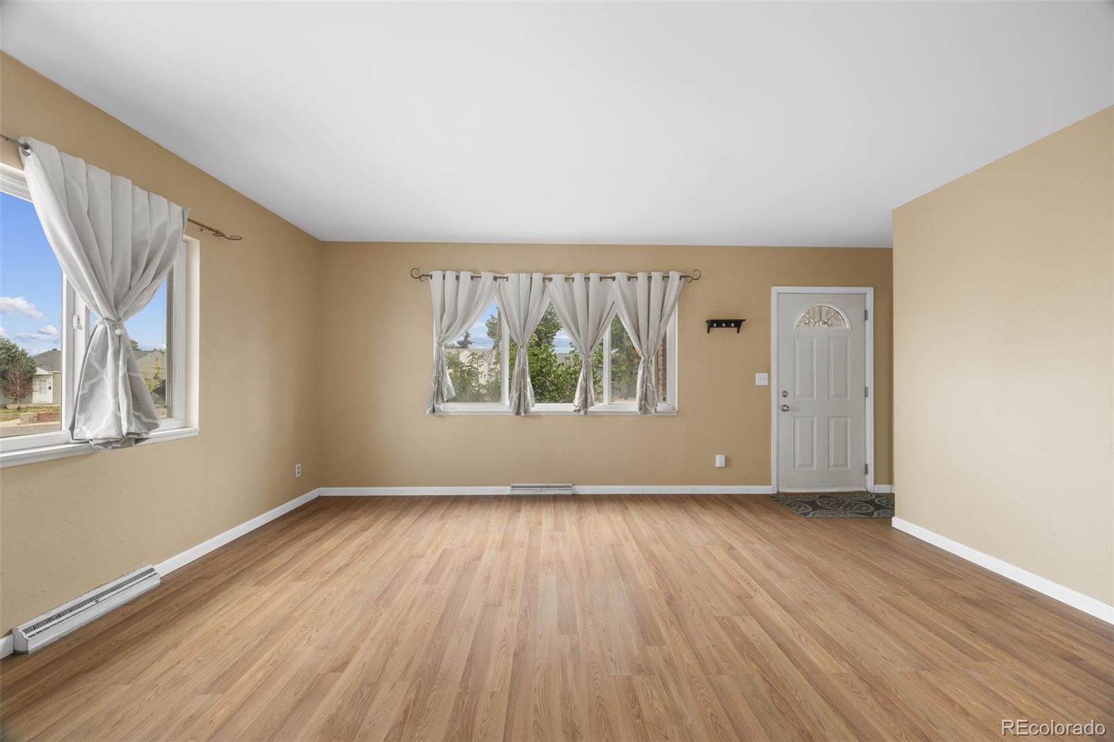 MLS Image #9 for 151 s eliot street,denver, Colorado