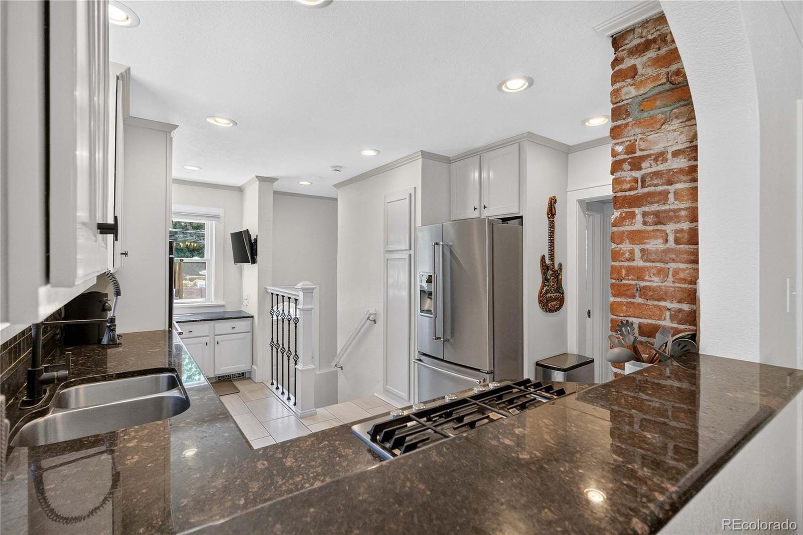 MLS Image #11 for 2320 n glencoe street,denver, Colorado