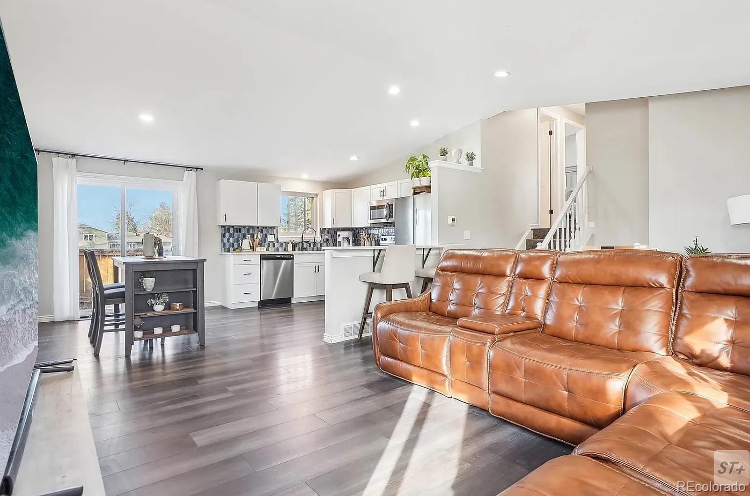 MLS Image #2 for 19003 e oxford drive,aurora, Colorado