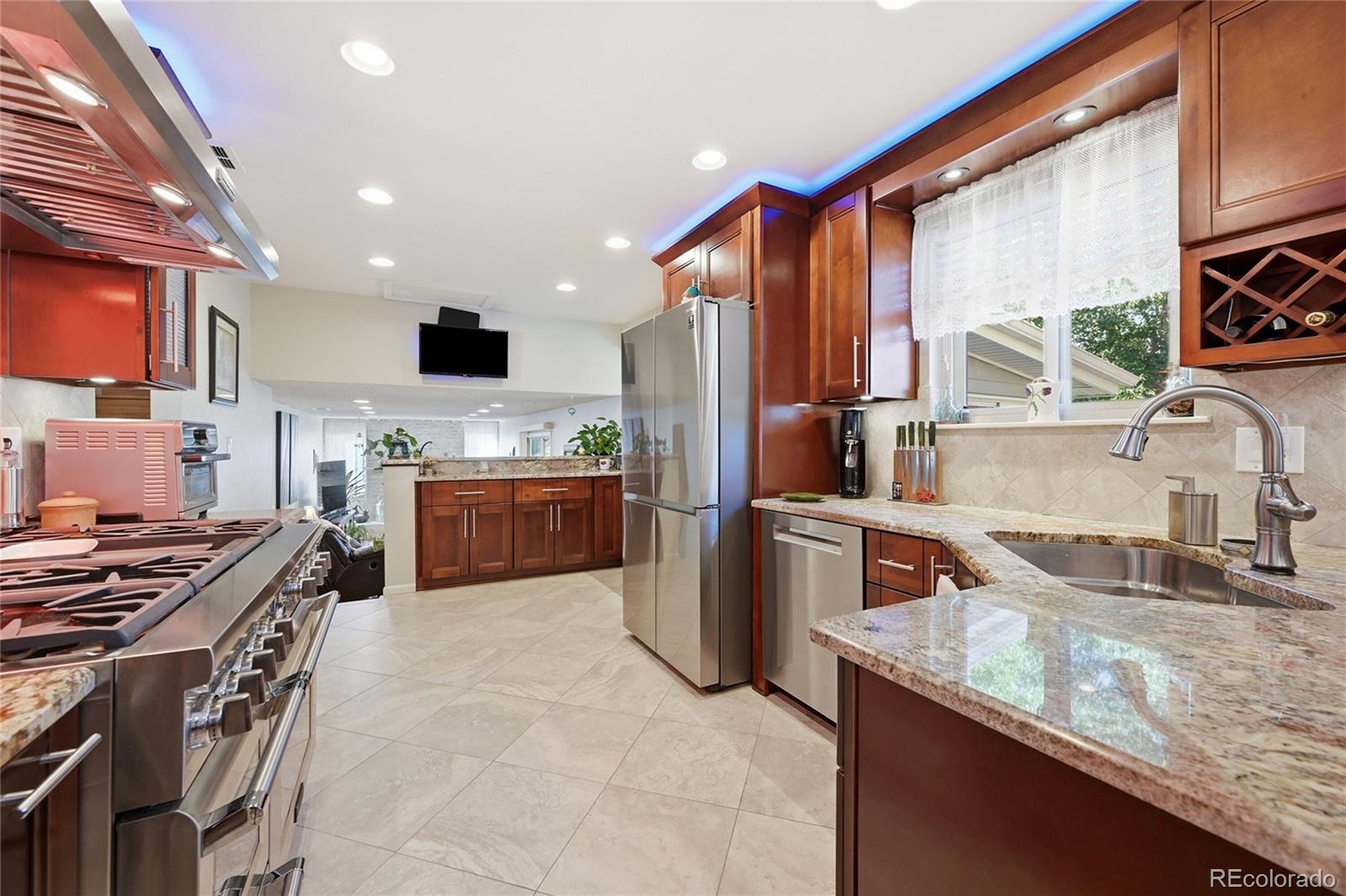 MLS Image #9 for 4495 s cole court,morrison, Colorado