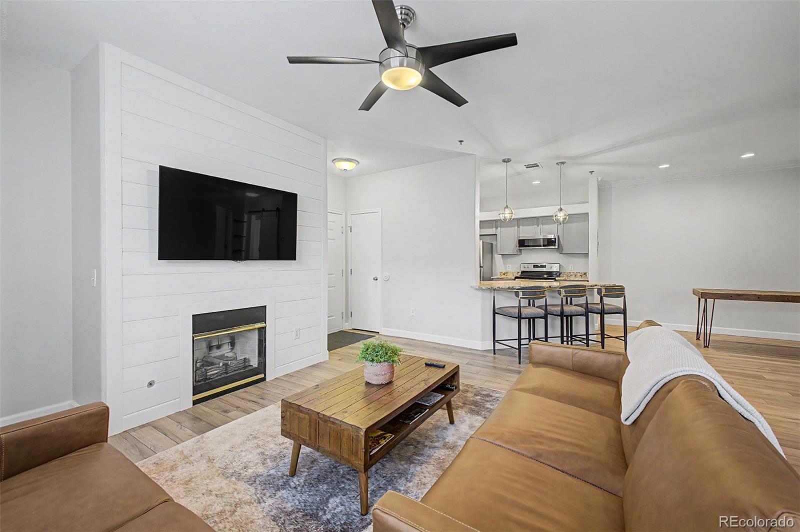 MLS Image #3 for 6005  castlegate drive b22,castle rock, Colorado