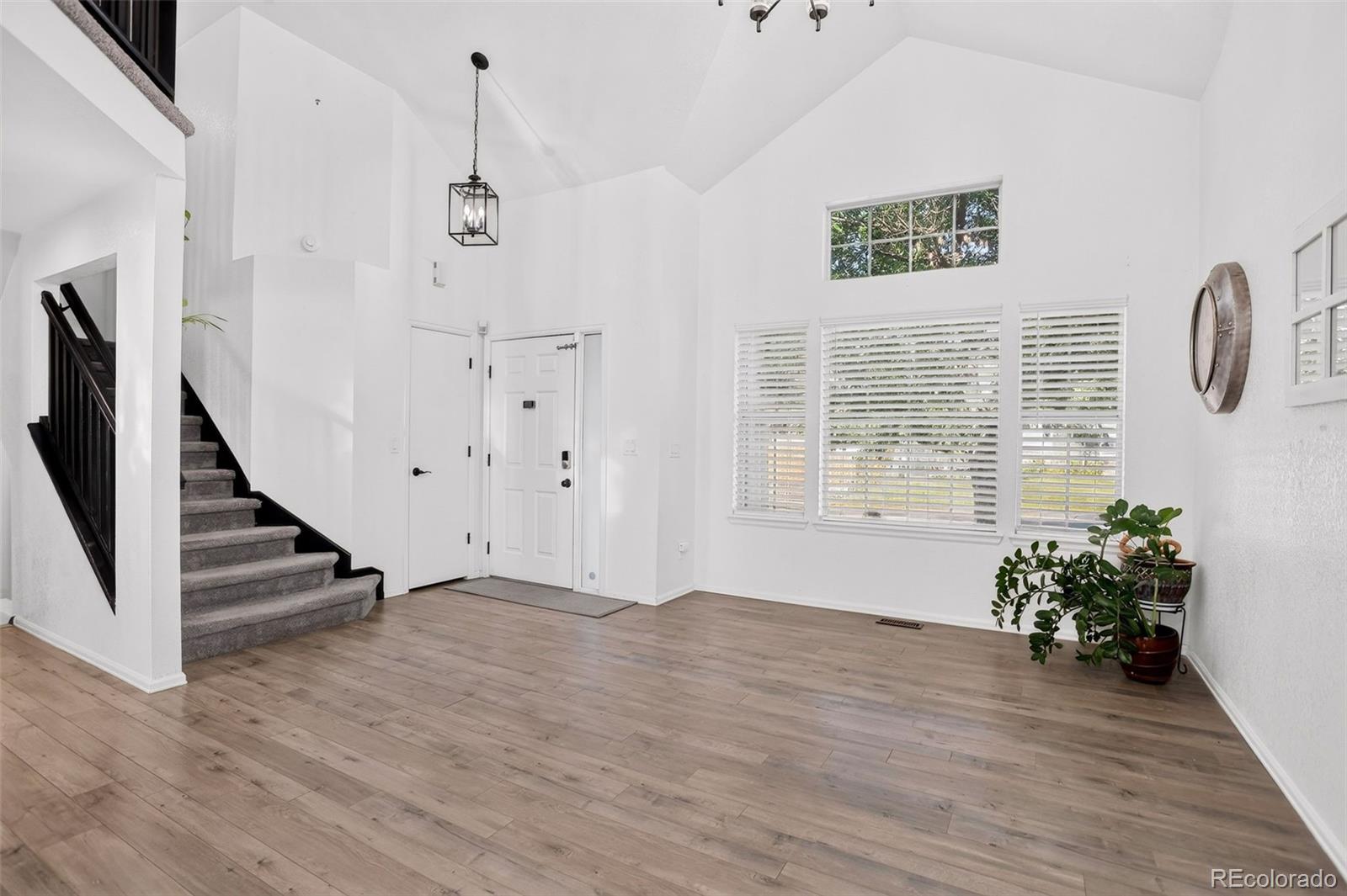 MLS Image #1 for 10026  westside circle,littleton, Colorado