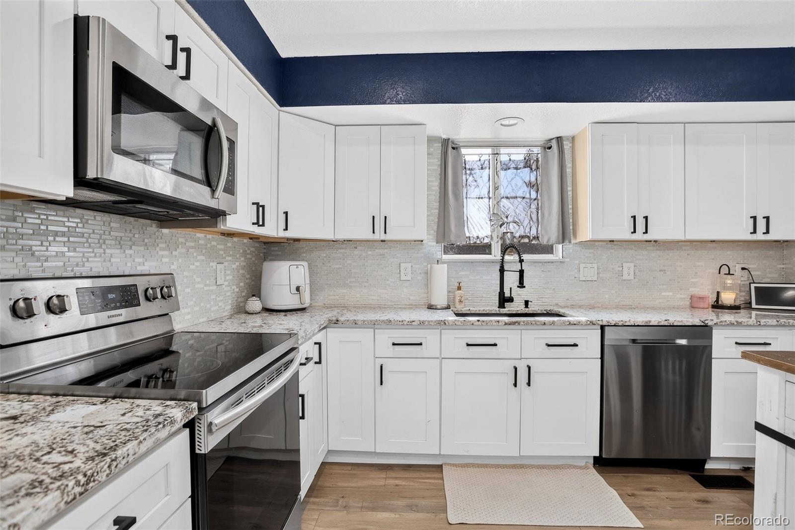 MLS Image #10 for 10026  westside circle,littleton, Colorado