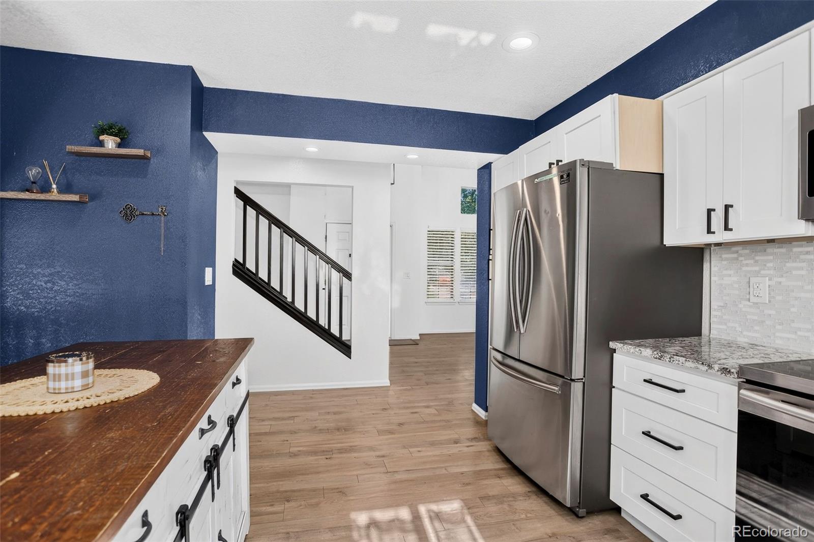 MLS Image #11 for 10026  westside circle,littleton, Colorado