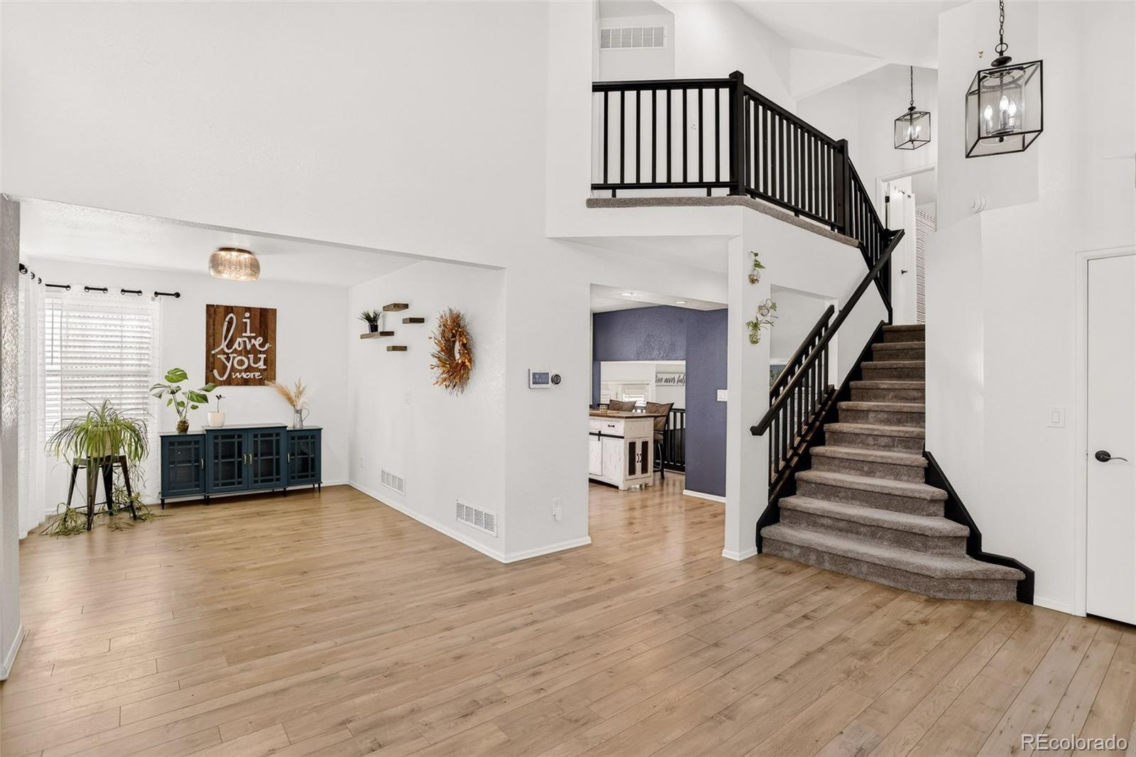 MLS Image #3 for 10026  westside circle,littleton, Colorado