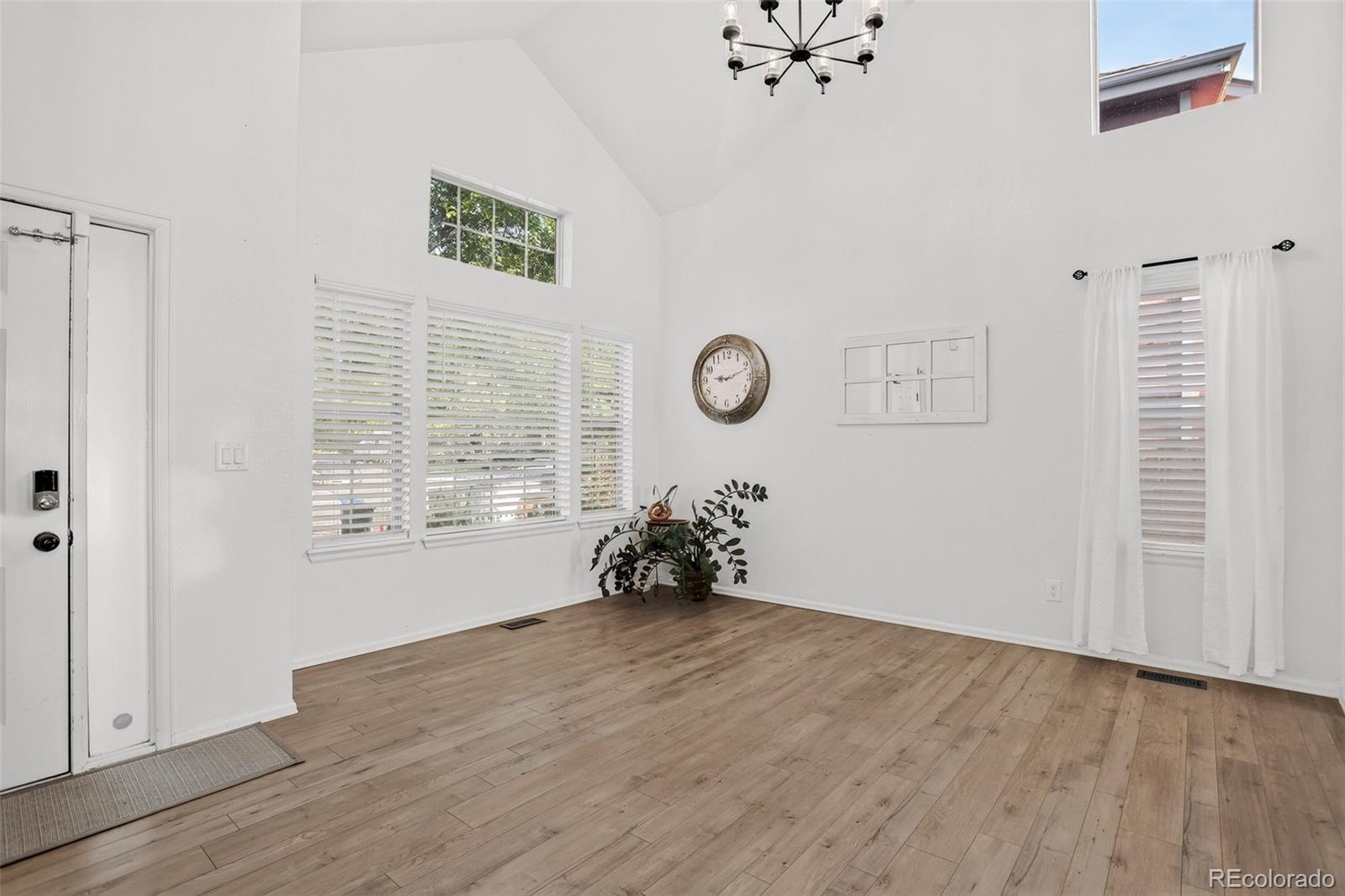 MLS Image #5 for 10026  westside circle,littleton, Colorado