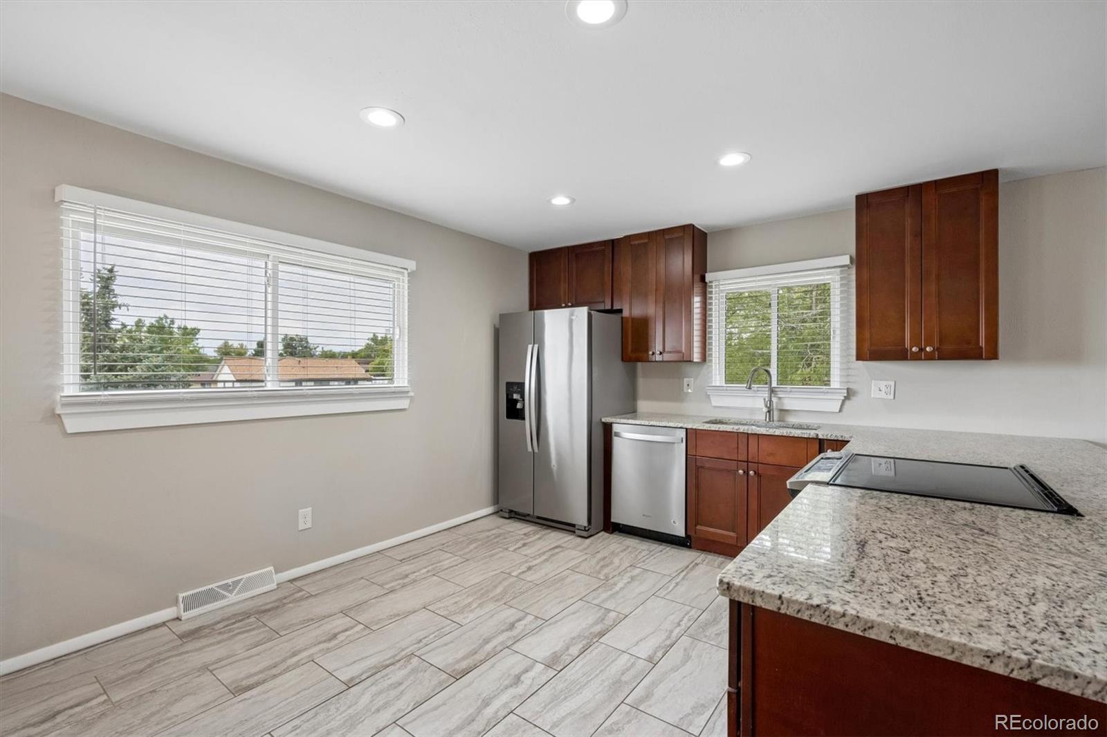 MLS Image #7 for 546  leona drive,denver, Colorado