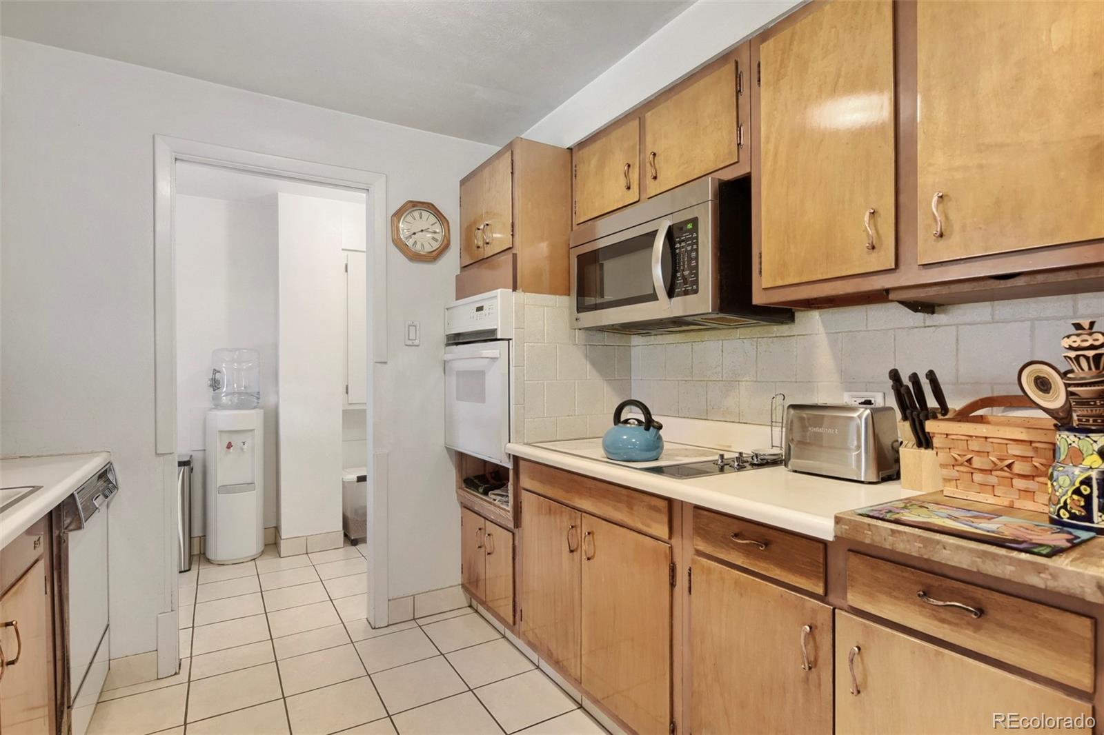 MLS Image #8 for 2397 s tennyson street,denver, Colorado