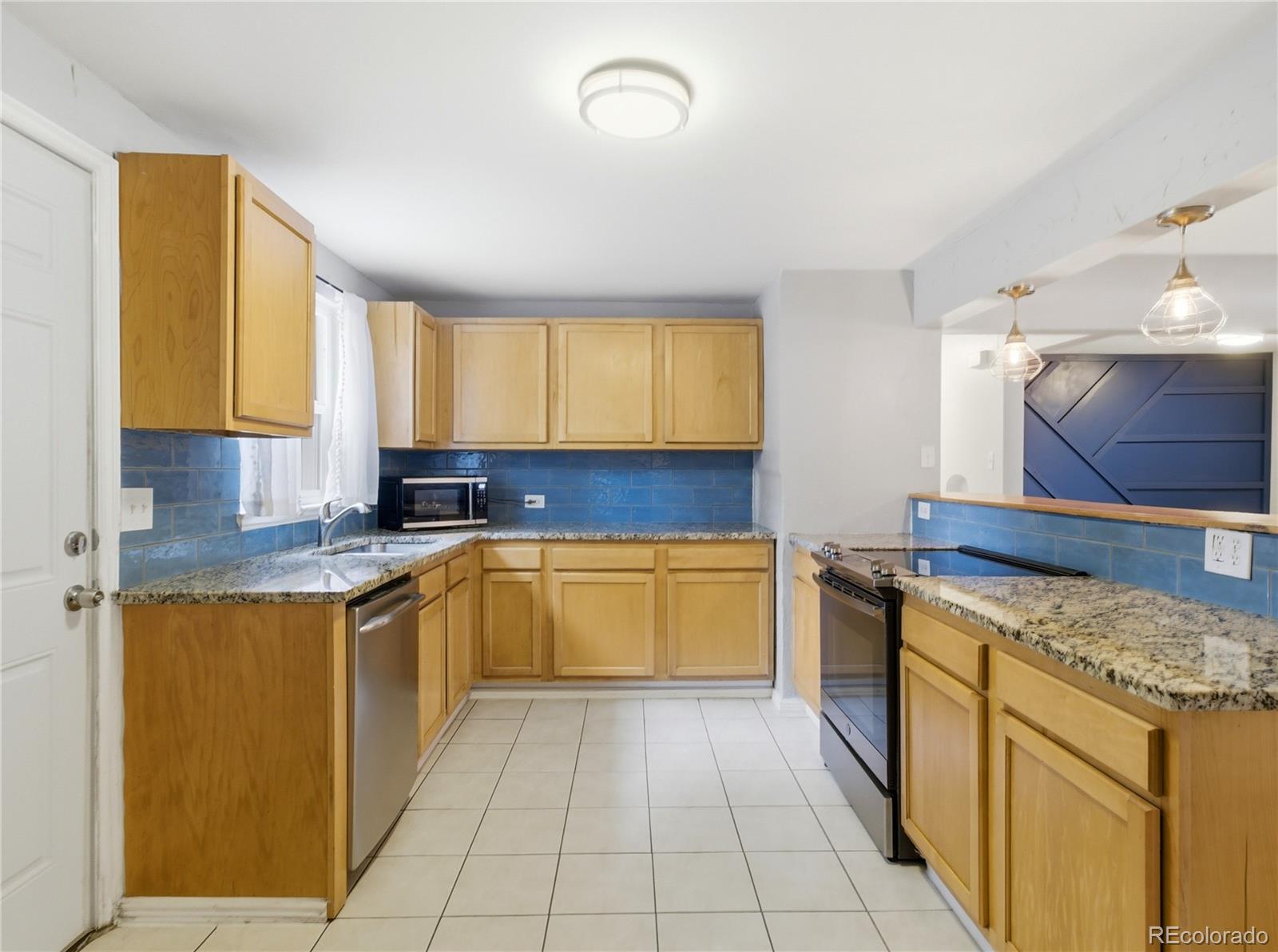 MLS Image #10 for 4921  beach court,denver, Colorado