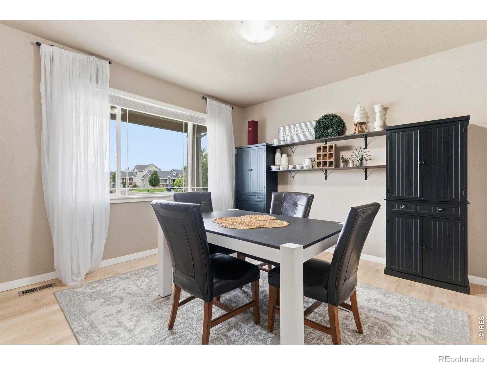 MLS Image #10 for 1652  pioneer place,eaton, Colorado