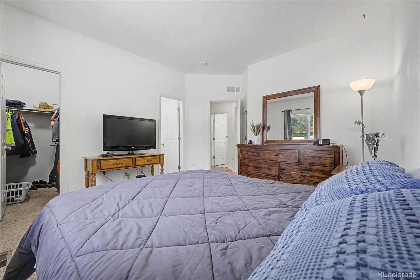 MLS Image #19 for 409  dee road,johnstown, Colorado