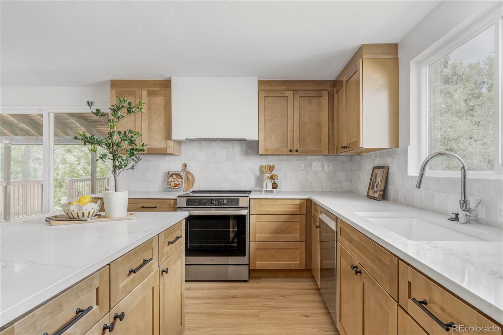 MLS Image #5 for 6321 s florence way,englewood, Colorado