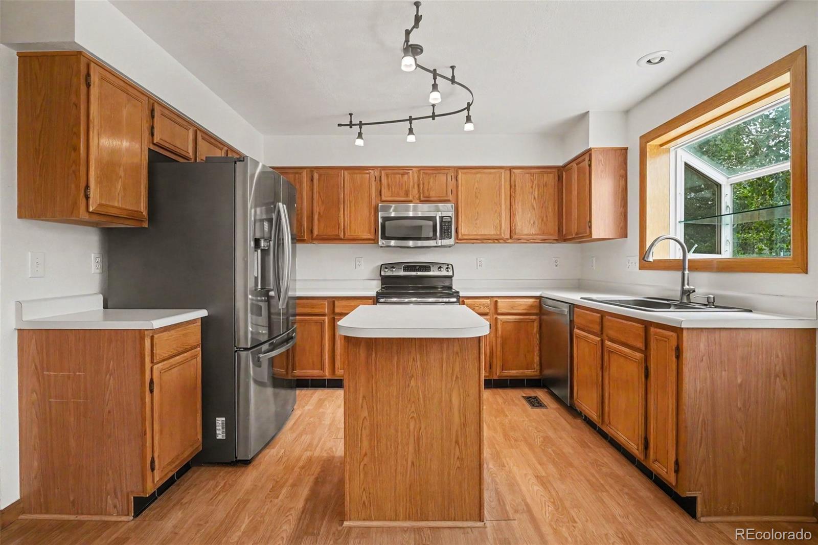 MLS Image #10 for 10478 w 82nd place,arvada, Colorado