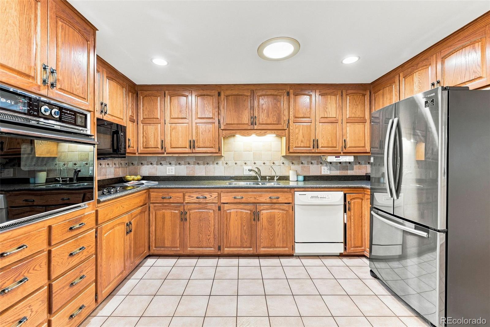 MLS Image #6 for 8665 w 21st avenue,denver, Colorado