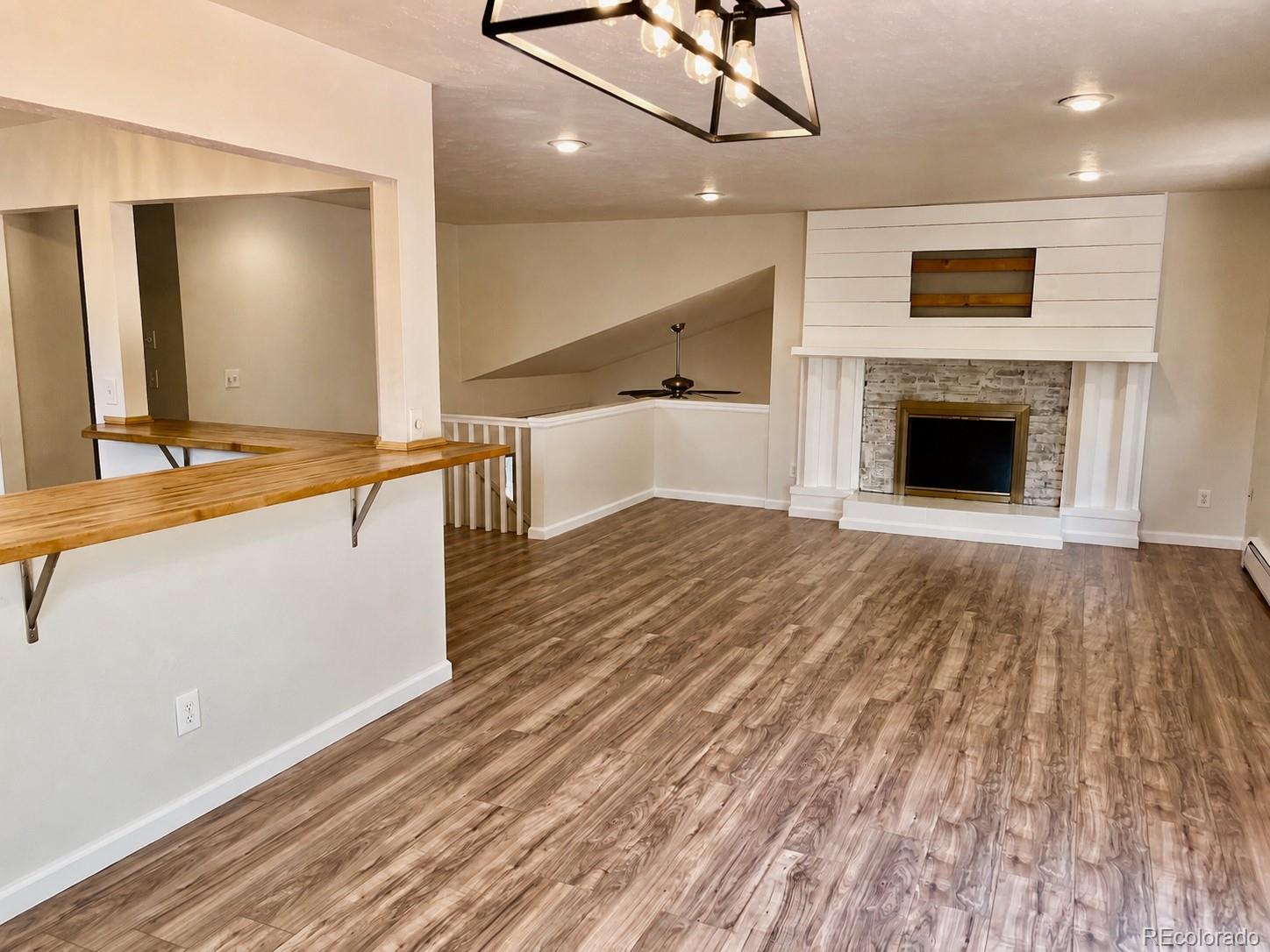 MLS Image #2 for 1404 e fremont circle,centennial, Colorado