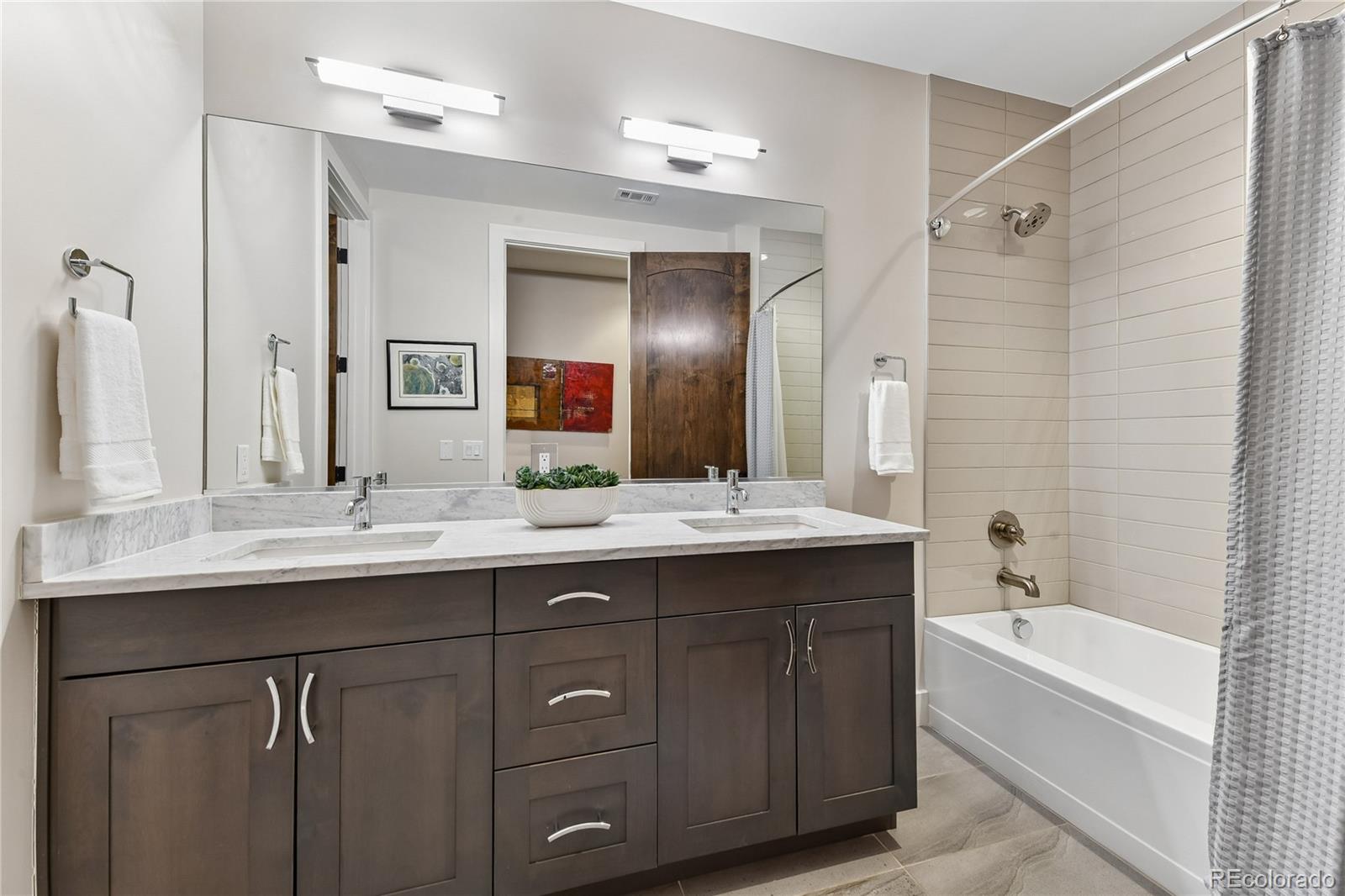 MLS Image #38 for 771  jasmine street,denver, Colorado